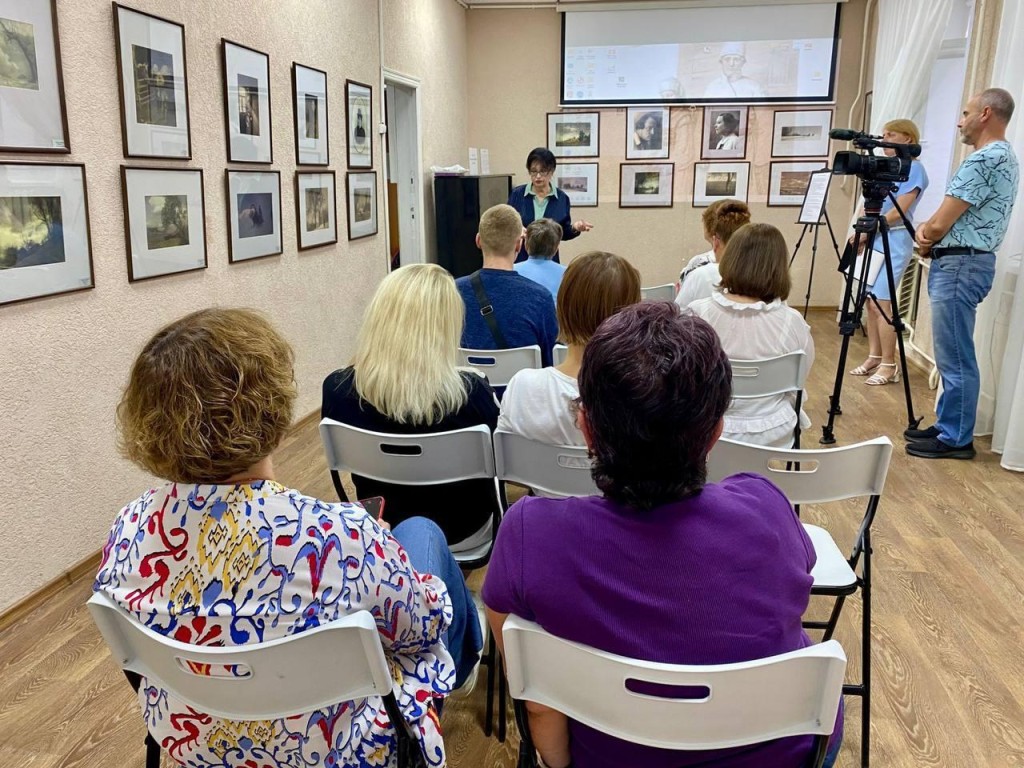«Андреев. Серпухов. Россия»: в Бронницах открылась передвижная выставка известного фотохудожника