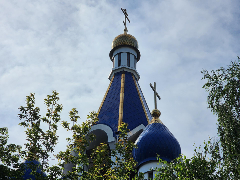 Православные верующие Королева почтили память святых покровителей брака