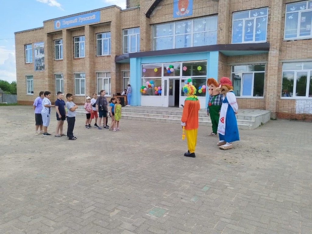 В поселке Брикет отметят День села