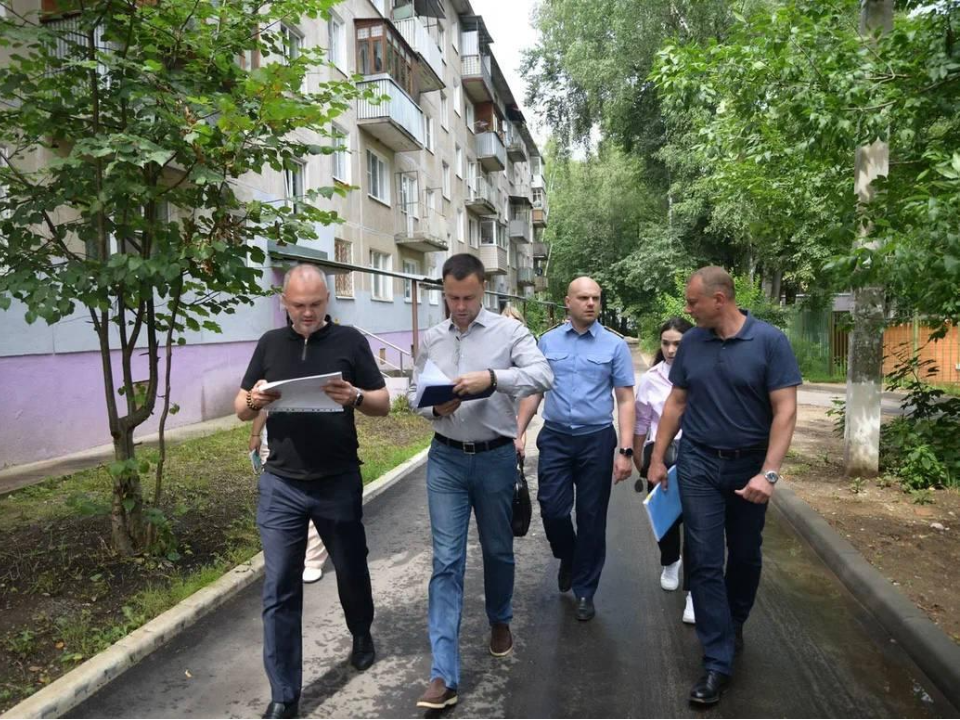 Новые пешеходные зоны и дворы обустроили в Дмитрове и Долгопрудном