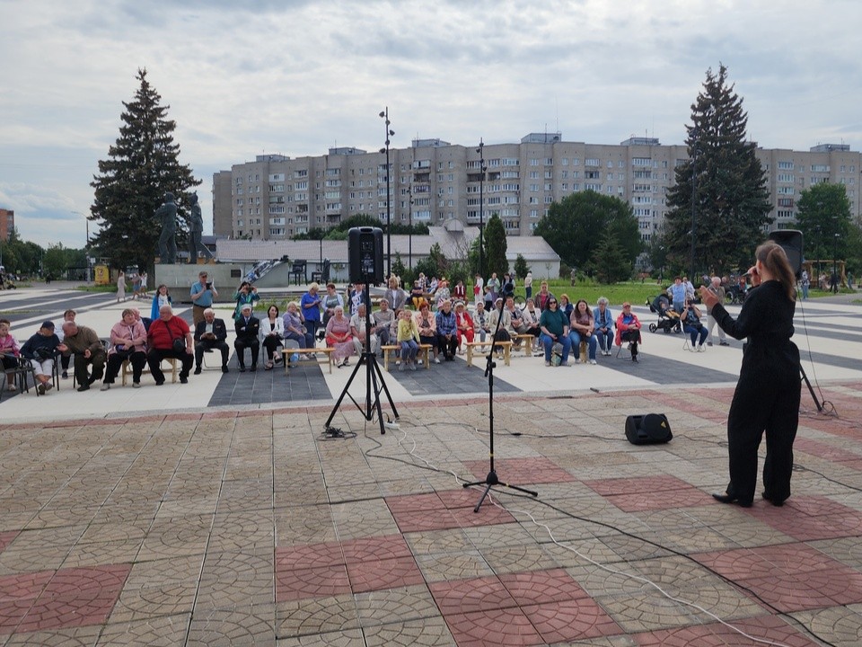 Романтические хиты споют артисты вместе с зрителями в День семьи в Высоковске