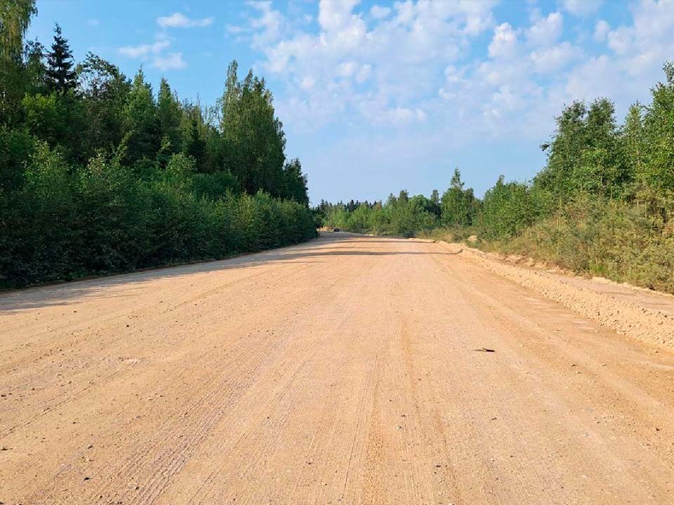 В Волоколамском округе убрали кирпичи с дороги у бывшей насосной станции