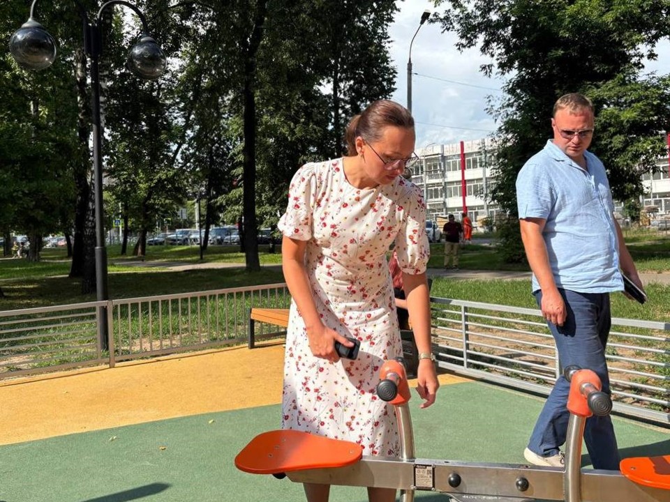 В Комсомольском парке отремонтируют динозавра, а стелу Серпухов покрасят