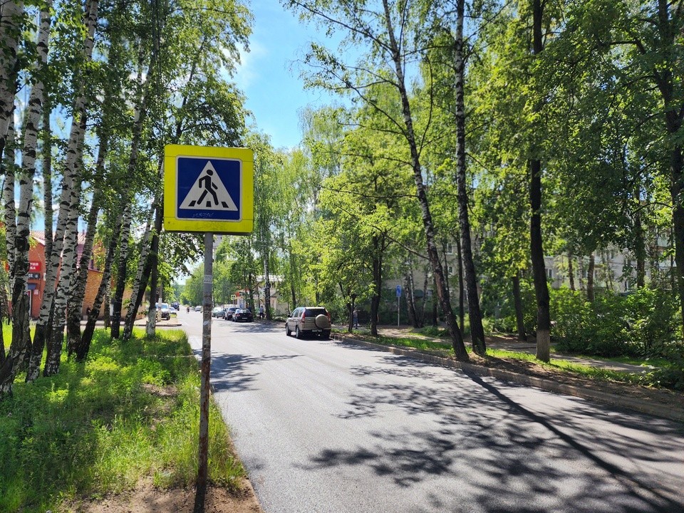 В Ратмирове и Белоозерском отремонтируют дороги во дворах