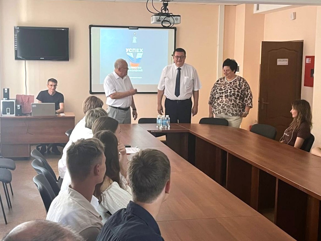Патриотическое мероприятие в Ступинском техникуме провел депутат Мособлдумы