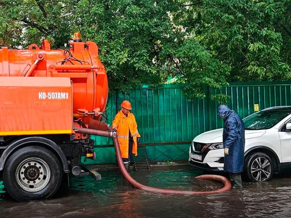 Во Фрязине ликвидировали подтопления на улицах Нахимова и Полевой