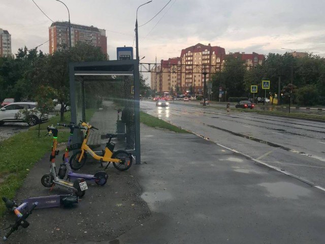 Коммунальщики в Королеве ликвидировали подтопление на проспекте Космонавтов