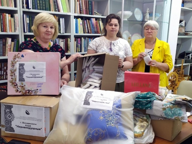 Воскресенцы собрали для СВО комплекты сухого душа и подушки для госпиталей