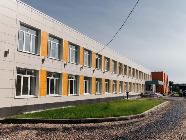Рабочие опередили график ремонта Малодубенской школы