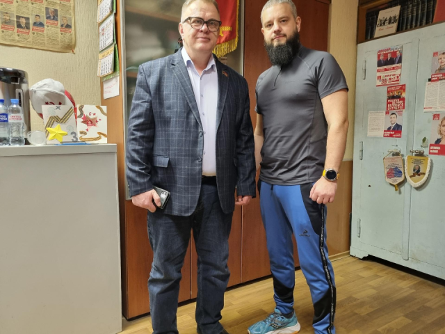 Александр Наумов встретился с жителем Ленинского округа, перенесшим пересадку сердца