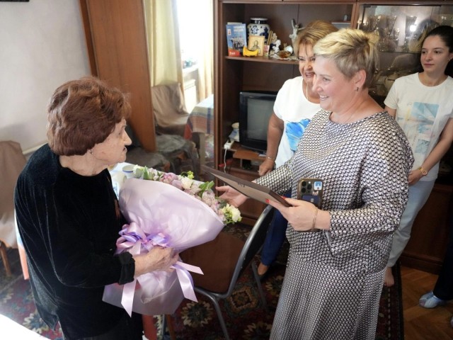 Жительница Сергиева Посада отпраздновала 100-летний юбилей