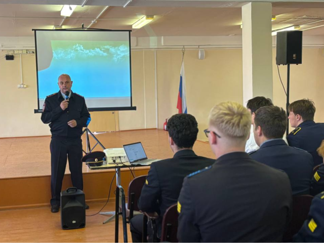 Жителям Егорьевска объяснили, в чем опасность дропперов