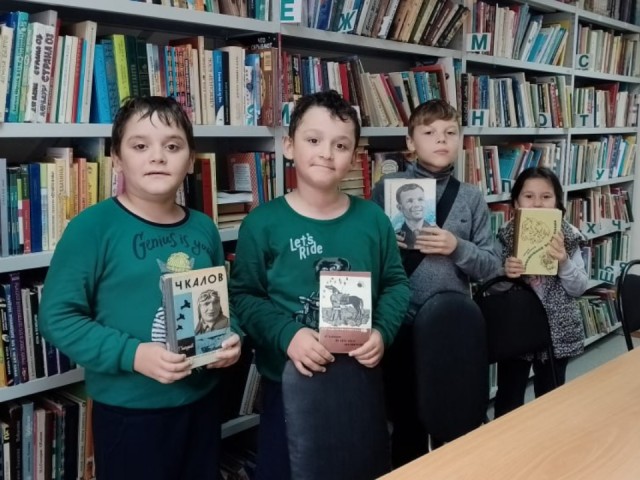 В звенигородской библиотеке презентовали книги-долгожители