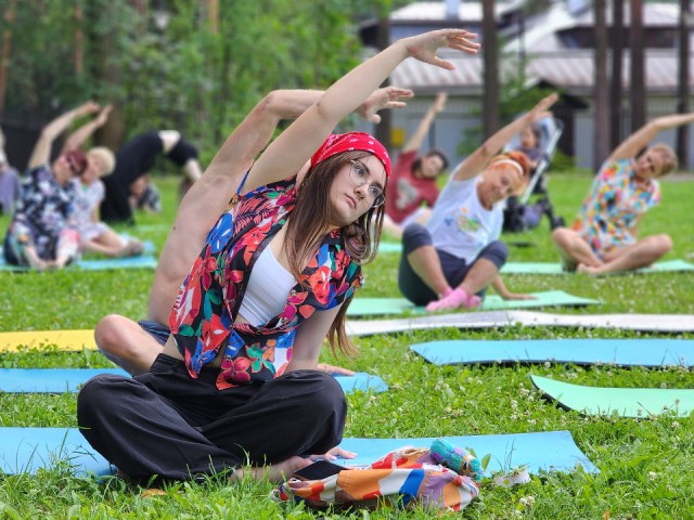 Что происходит с женщинами на ретритах под Звенигородом