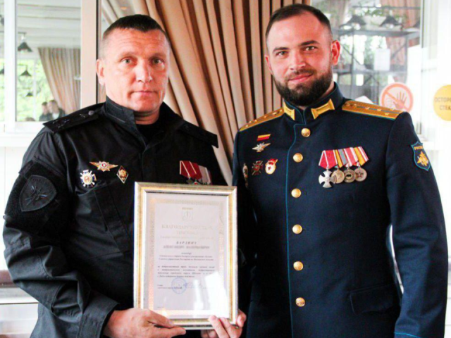 Сотрудники СОБР «Булат» награждены за воспитание подростков в «Штурмовике»