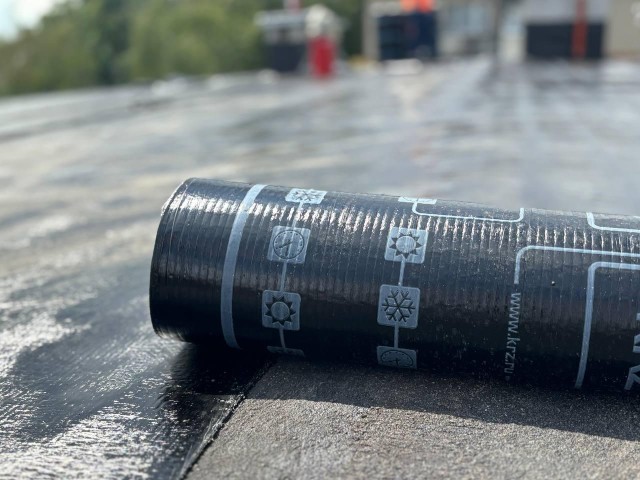 Крышу жилого дома в Лопатинском отремонтируют в августе