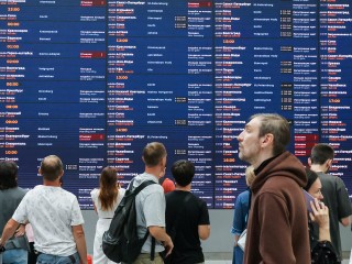 Рейс отменили, о нас забыли: какие есть права у пассажиров в случае задержки рейсов