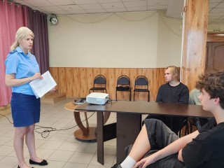 Не быть дропом: подросткам объяснили, как не оказаться в руках мошенников