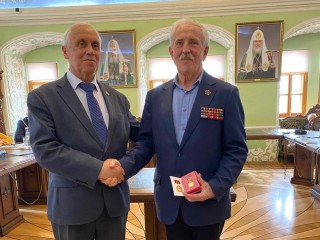 В Лавре наградили председателя Реутовского Совета ветеранов