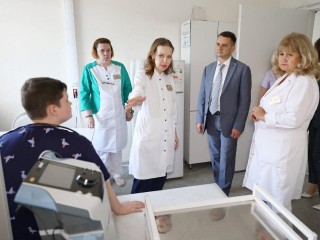 В Госдуме высоко оценили возможности врачей НИКИ детства в Мытищах