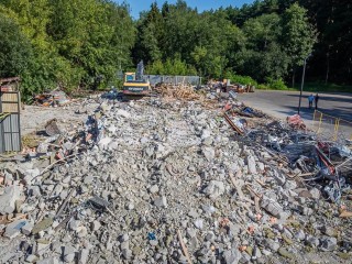 На месте снесенных самостроев у Супоневского лесопарка сделают стоянку