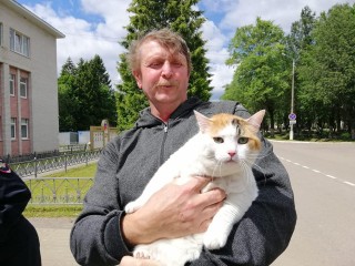 На площади перед администрацией Восхода бесплатно привили домашних животных