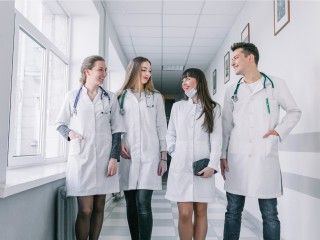 Пятнадцать студентов Ивановского мединститута получают практические навыки работы в Ногинске