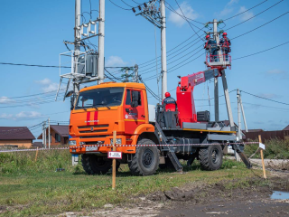 Старые опоры освещения заменят на новые в деревне Куньи Выселки