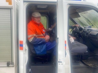 Спасатели разыскали пенсионера, заблудившегося в лесу в Талдомском округе