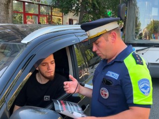 В Балашихе водителей попросили сбавить скорость