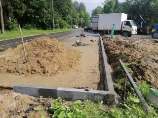 В ЗАТО Восход обновят парковочные карманы у дома №1