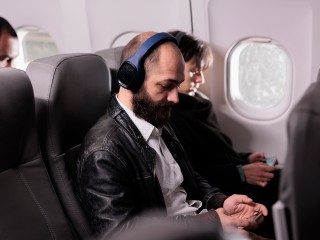 Жителям Подмосковья разъяснили права и обязанности в самолете