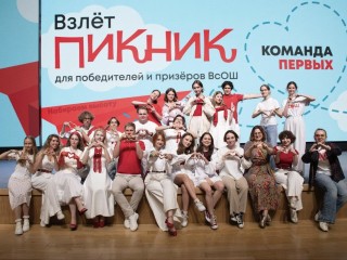 Сестер из Дмитрова поблагодарили за особые успехи в учении