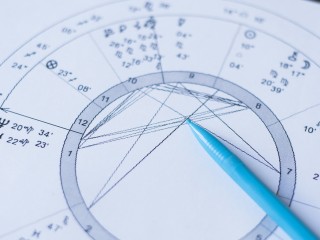 Гороскоп на пятницу 4 июля ошеломил представителей этих знаков: их ждет страшное