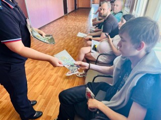 В Орехово-Зуеве полицейские рассказали жителям о недопустимости нарушений ПДД