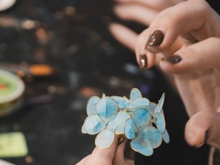 В «Восходе» пройдет мастер-класс по созданию украшений из смолы