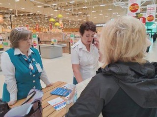 Посетителям гипермаркета в Щелкове помогли разобраться с налогами