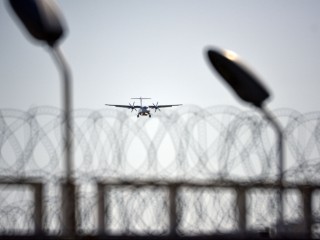 Временные ограничения на полеты ввели во Внуково