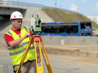 Строители начали возведение опор эстакад для реконструкции Каширского шоссе