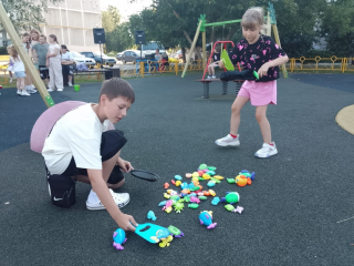 Опубликована свежая афиша игровых программ на детских площадках