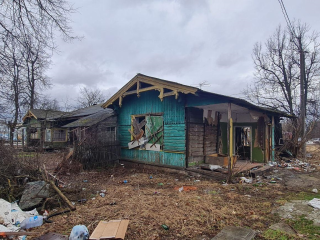 В Волоколамске снесли аварийный многоквартирный дом