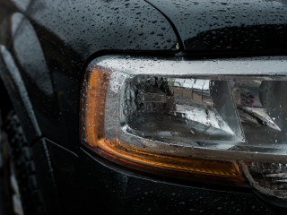 Фонарный столб подарил вторую жизнь японскому Subaru в Балашихе