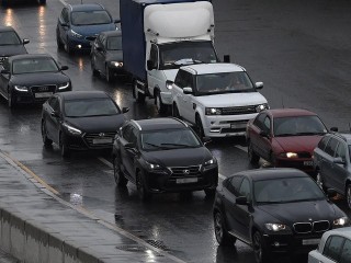 Водителям назвали федеральные трассы, где пройдут дожди 15 июля