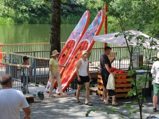 В Вишняковском лесопарке в Балашихе работает лодочная станция