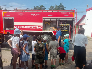 Воспитанники центра дополнительного образования в Рузе познакомились с работой пожарных
