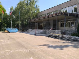 В школе №1 начались работы по реконструкции парадного входа