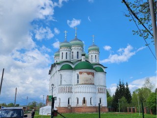 Праздник Тихвинской иконы Божией Матери 9 июля: самый почитаемый образ Пресвятой Богородицы в России