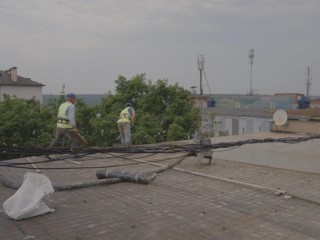 В Истре продолжили ремонт кровель многоквартирных домов