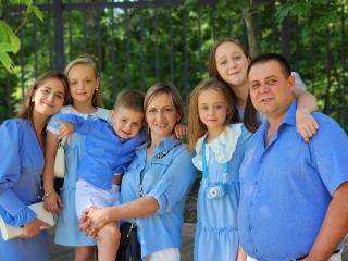 Дружная многодетная семья из Лосино-Петровского поделилась секретами счастья