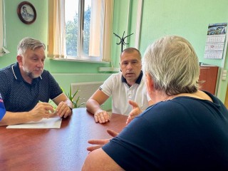 Двум семьям бойцов СВО из Рылеева помогут с оплатой дорогостоящих медикаментов